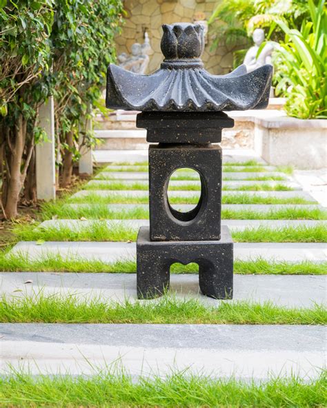 Leifeng Lavastone Pagoda Light – LandscapeStudio