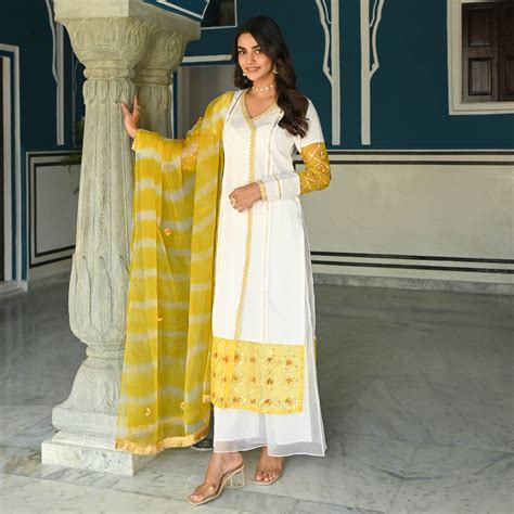 JANNAT SUIT SET – UrbanStree