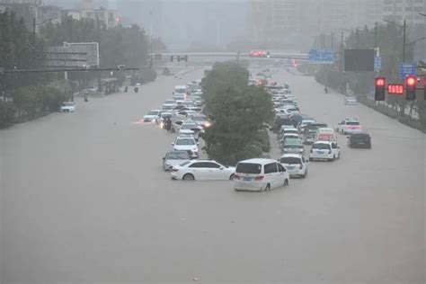 四川绵阳城区遭遇今年来最强降雨 内涝严重-图片频道