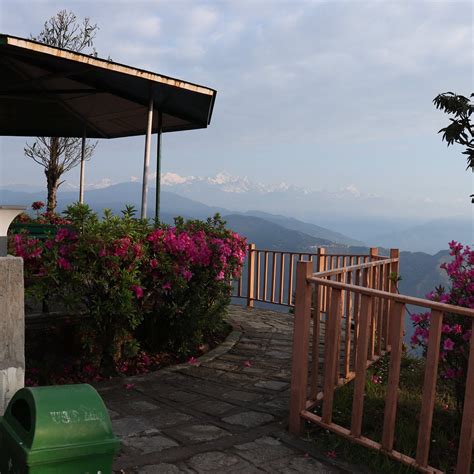 DEOLO TOURIST LODGE (Kalimpong, West Bengal) - Lodge Reviews & Photos ...