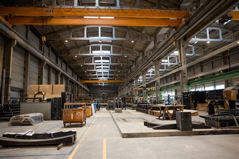 Factory Building Interior 的图像结果