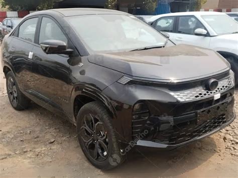 Tata Curvv Dark Edition reaches dealerships ahead of launch — See pictures