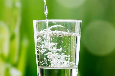 Understanding the Differences between Tap Water, Bottled Water, Filter ...