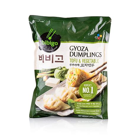 Wan Tan - Gyoza dumplings with vegetable filling (tofu, leek, cabbage ...