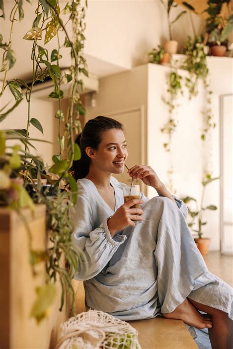 Parasite Awareness Might Be TikTok’s Most Helpful Wellness Trend Yet | Evie Magazine