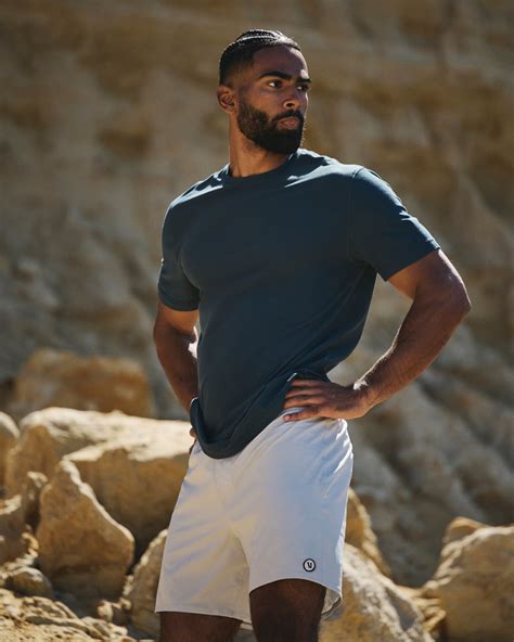 Kore Short Lined 7" | Men's Sky Grey Athletic Shorts | Vuori