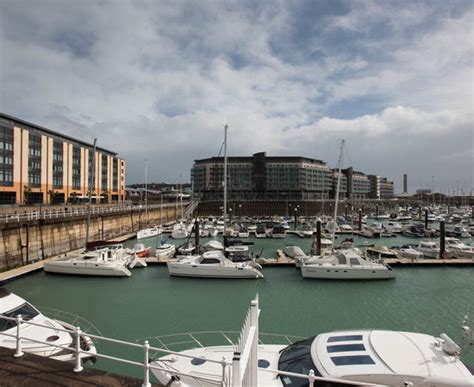 RADISSON BLU WATERFRONT HOTEL, JERSEY (Channel Islands) - Hotel Reviews ...
