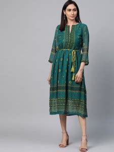 PLUSS Women Fit and Flare Green Below Knee Dress - Buy PLUSS Women Fit ...