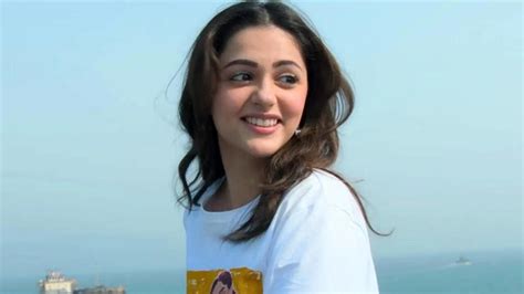 Aneet Padda's Upcoming Movie: The Saiyaara Star Secures a Role in ...