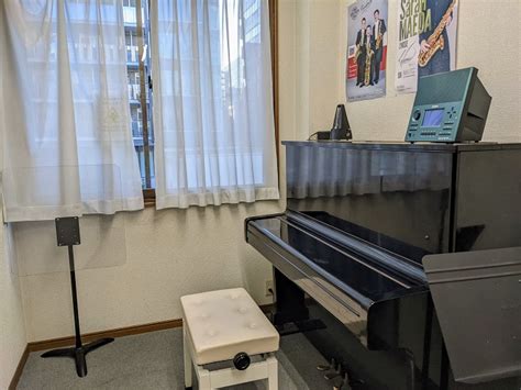 Cremona Gakki Store after the New Quest for Acoustic Piano Practice Room