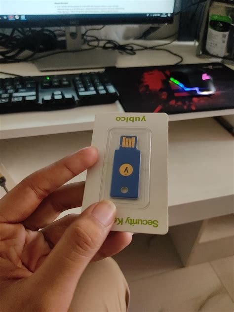 Yubico Security Key NFC USB-A Two Factor Authentication Security Key ...