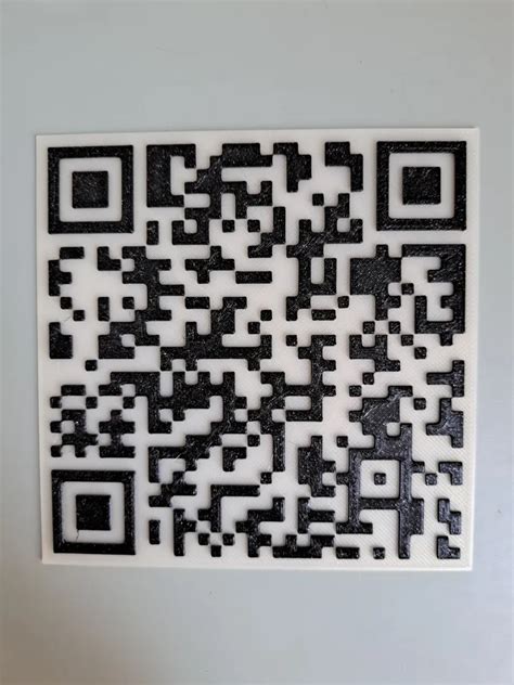 Disguised Rick Roll QR Code 的图像结果