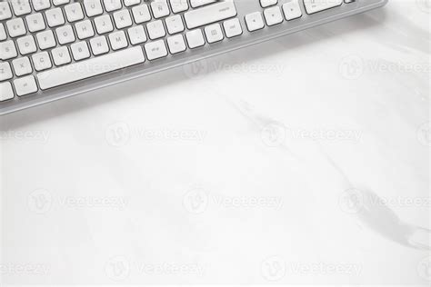 Computer Keyboard White Background 的图像结果