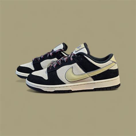 Dunk Low Black Suede Team Gold – Show Off sneakers