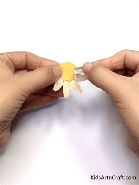 Tutorial On How to Make a Sunflower Flower 的图像结果