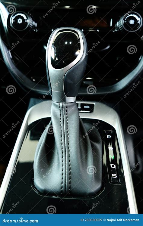 Close Up Auto Car Gear Shifter Stock Image - Image of focus, dashboard ...
