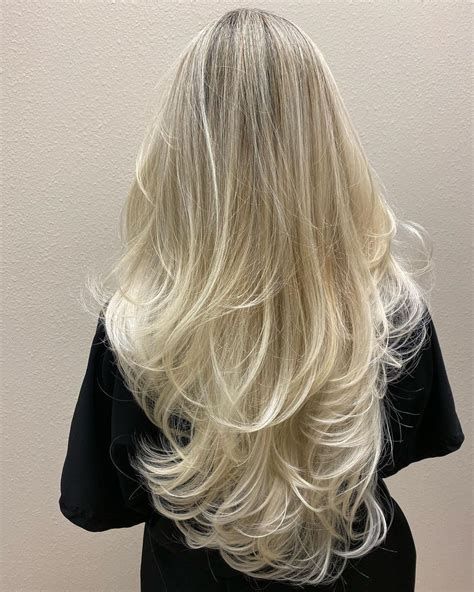 Cabelos | Blonde layered hair, Light blonde hair, Perfect blonde hair