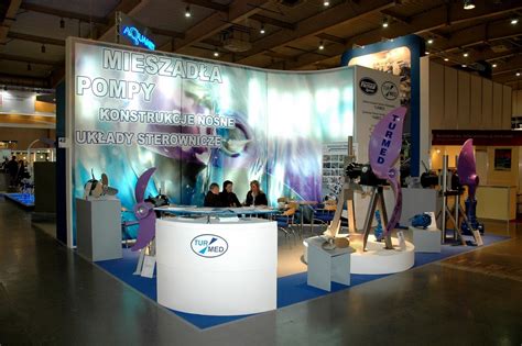 Viz-Line Studio: Customer Reviews, Stands and Services