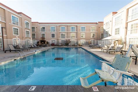 Hilton Santa Fe Historic Plaza Pool: Pictures & Reviews - Tripadvisor