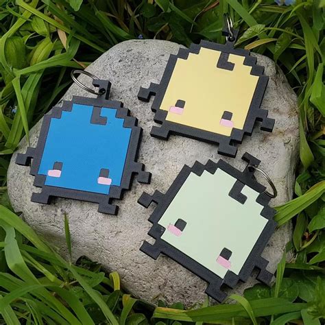 I've been obsessed with Stardew Valley for a few weeks now so I made some cute keyrings inspired ...
