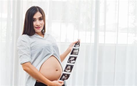 Pregnancy Week 27 Guide: Health Tips & What to Look Forward