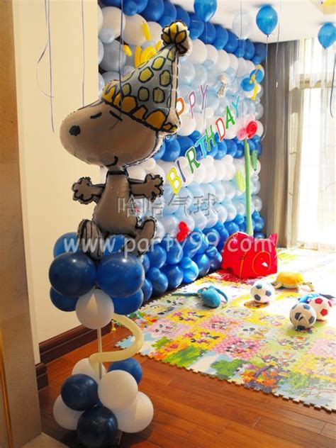 气球布置简单生日派对_装饰