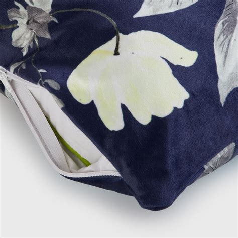Buy Lavish Set of 2 Cushion Covers - 40x40cm from Home Centre at just ...