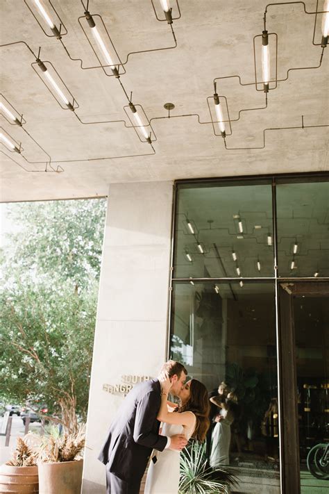 My Favorite Austin Wedding Venue: South Congress Hotel - ambervickery.com