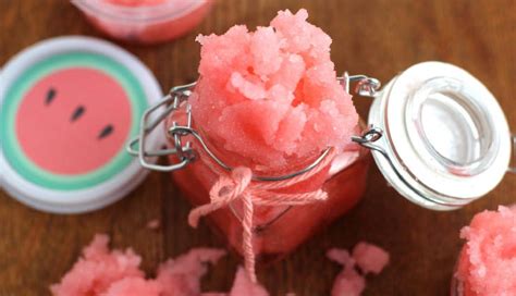 6 DIY Body Scrubs For Sensitive Skin