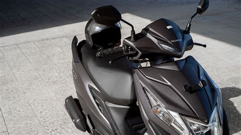 Honda Dio Scooter: An Excellent Choice with Style, Performance and ...