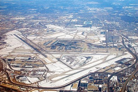 10 Biggest Airports In India By Size - Jumbo Realty