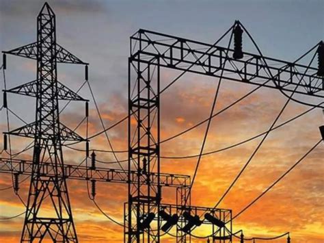 Telangana Power Cuts,తెలంగాణలోనూ కరెంట్ కోతలు షురూ... రోజుకి 7 గంటలే ...