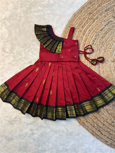 Red & Black Kalyani Cotton Top & Skirt Set | CPM_0533 – ChuttiPattu