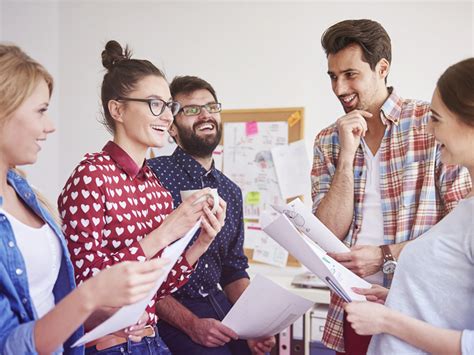 Autonomous Work Group 的图像结果