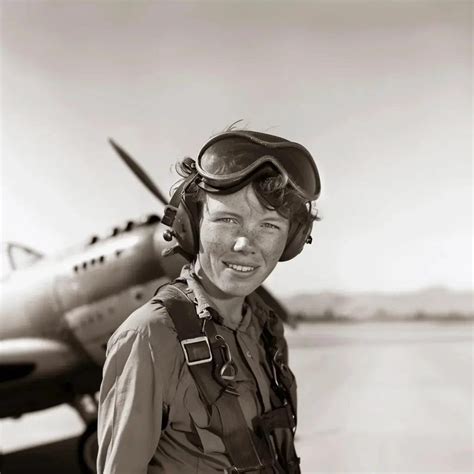 15 Fun Facts About Amelia Earhart