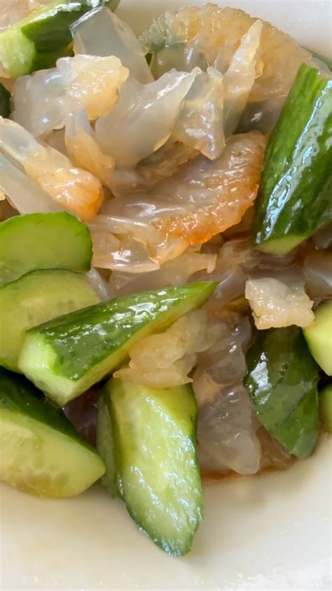 Richard O'yang | 祝各位親朋好友蛇年興旺，身體健康！㊗️ ️💪🌹🥰👍 | Instagram