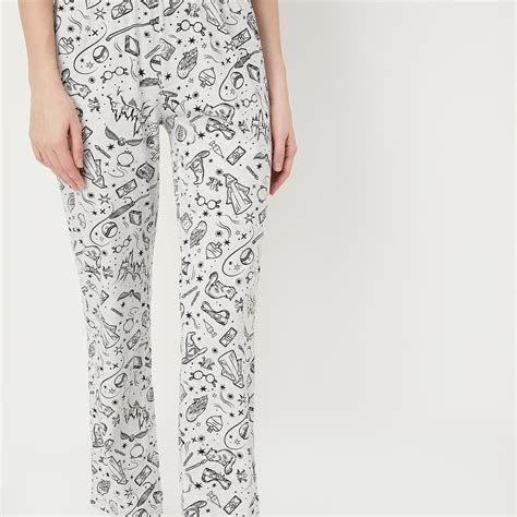 Buy Women Harry Potter Printed Pyjamas Online at just Rs. 499.0 ...