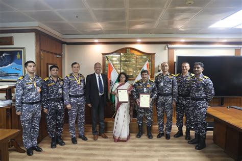 Indian Navy inks MoU with IMU - VIS