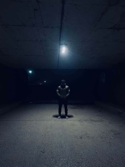 Download A Heartbreak Kid With A Heavy Heart Wallpaper | Wallpapers.com