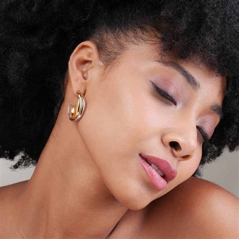Double Layer C Hoop Earrings – PALMONAS