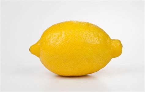 批发新鲜四川安岳黄柠檬 二三级尤力克皮薄汁多 5斤起-阿里巴巴