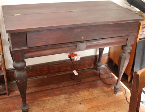 Vintage/Antique Spinet Style Flip Top Wood Desk #44729 | Auctionninja.com