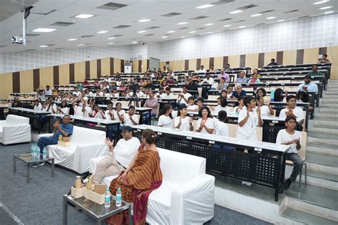 MATH.BIZ 2023 - Pravaha