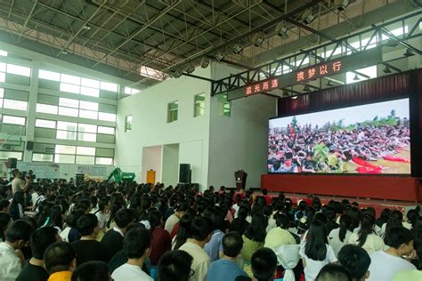 莆田二中举行2022届高三毕业典礼暨成人礼仪式-国际在线