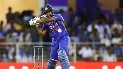 EX-Selector Reveals Why Sanju Samson Wasn't Named In World Cup and ...