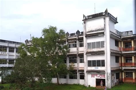 AWH Engineering College Calicut Campus: Photos, Virtual Tour