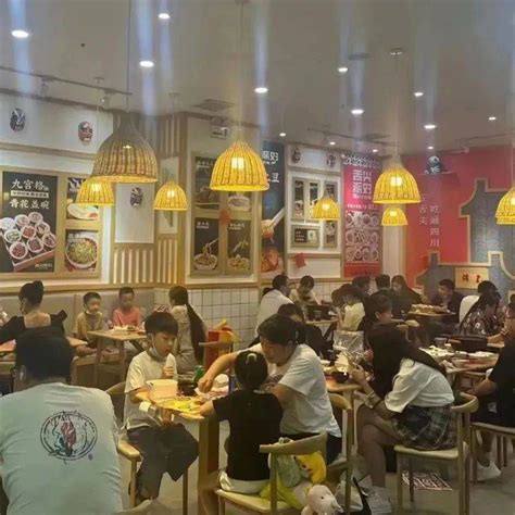 江西宜春｜温汤镇美食，生意巨好的硒米餐厅_腾讯新闻