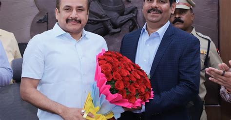 पुणे महापालिका आयुक्त डॉ. राजेंद्र भोसले यांनी स्वीकारला पदभार