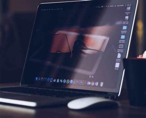 How to Remove Scratches From Laptop Screen In Hindi | how to remove ...