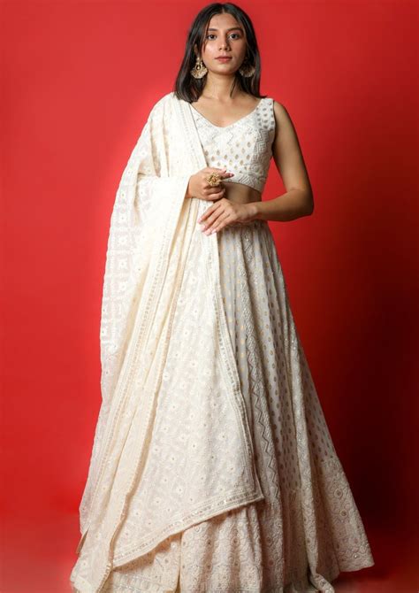 Akashi Designer Studio| Shop Lehengas, Sarees, & More |COD Available ...